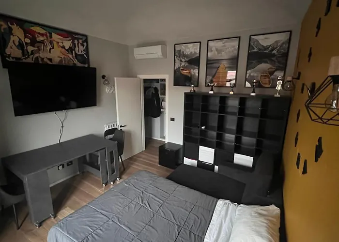 Con Bagno E Balcone Privato In Casa Condivisa