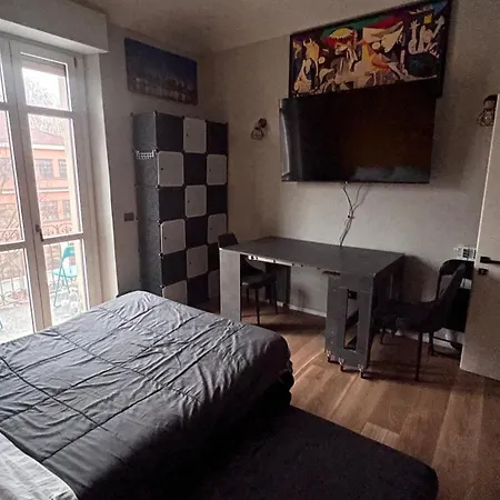 Con Bagno E Balcone Privato In Casa Condivisa *