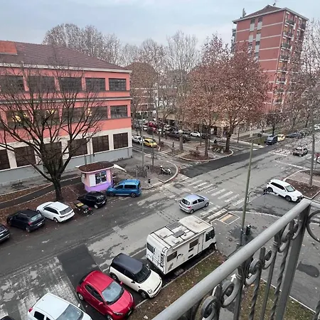 홈스테이 Con Bagno E Balcone Privato In Casa Condivisa 토리노